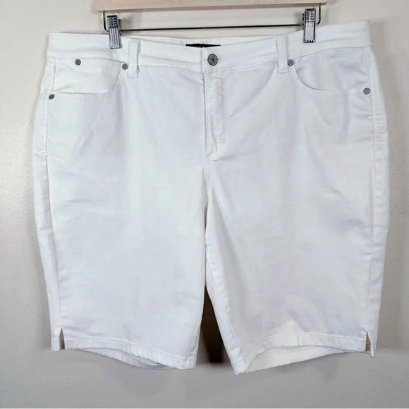 Talbots Womens Size 18W Crop Flawless Five Pocket Boyfriend Jean Short - Picture 2 of 15